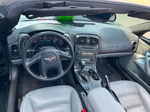 Used 2005 Chevrolet Corvette Coupe w/ Preferred Equipment Group image 10