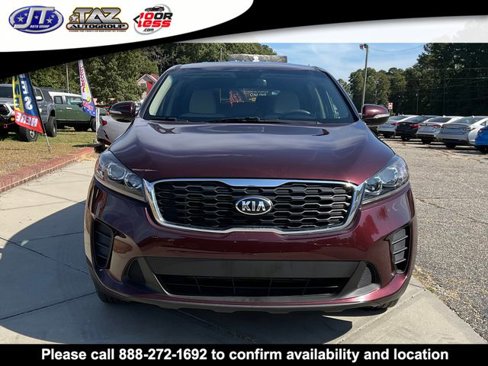 Used 2019 Kia Sorento LX image 2