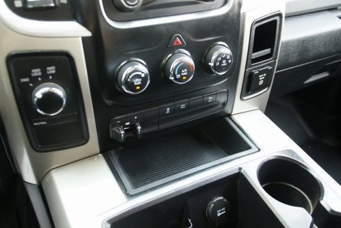Used 2015 RAM 2500 SLT w/ Luxury Group image 25