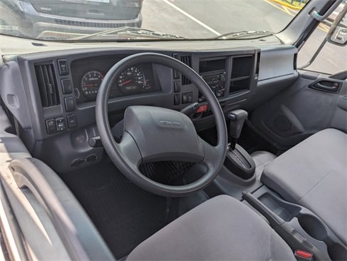 Used 2019 Isuzu NPR image 8