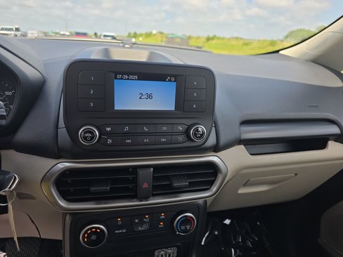 Used 2021 Ford EcoSport S image 12