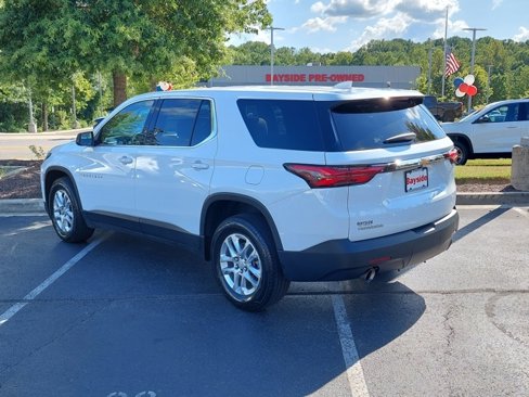 Used 2022 Chevrolet Traverse LS image 14