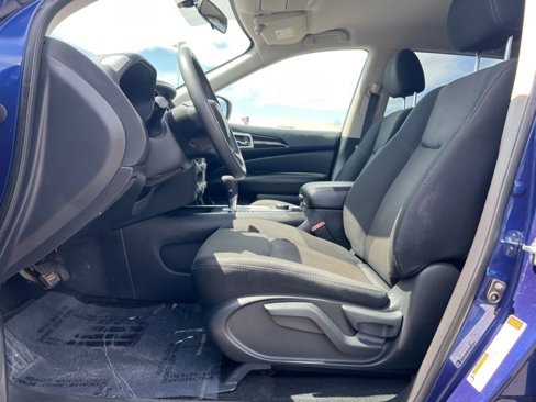 Used 2020 Nissan Pathfinder S image 6