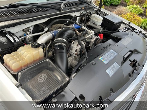 Used 2004 GMC Sierra 3500 SLE w/ Heavy-Duty Power Package image 16