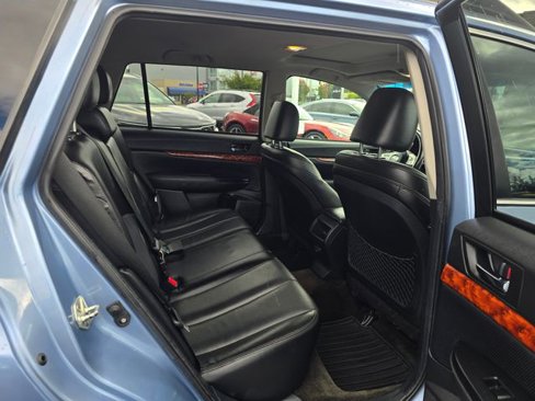 Used 2011 Subaru Outback 2.5i Limited w/ PWR Moonroof Pkg image 15