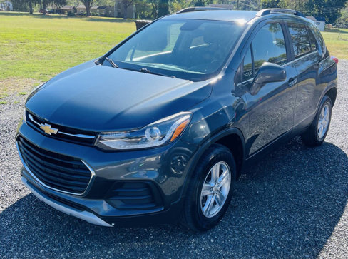 Used 2018 Chevrolet Trax LT w/ LT Convenience Package image 1