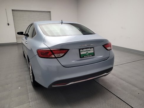 Used 2015 Chrysler 200 Limited w/ Convenience Group image 6