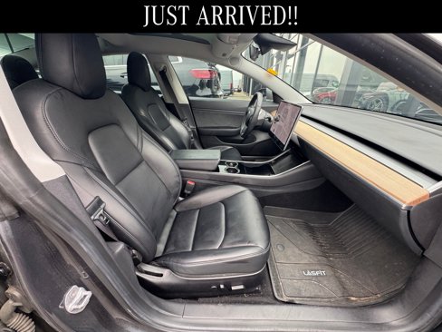 Used 2019 Tesla Model 3 Performance image 11