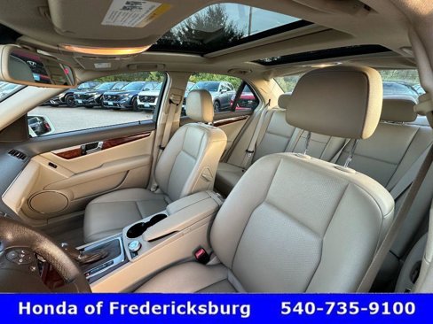 Used 2011 Mercedes-Benz C 300 Sport image 15