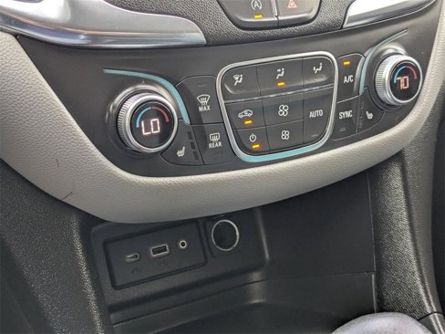 Used 2024 Chevrolet Equinox LT image 23