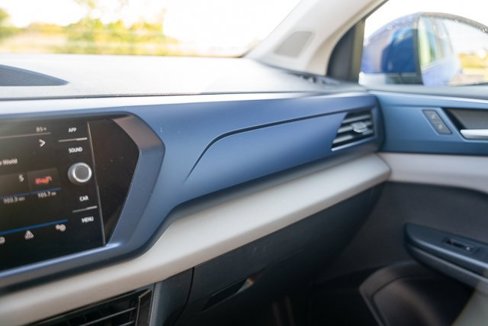 Certified 2022 Volkswagen Taos SE image 19
