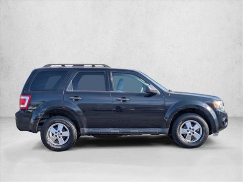 Used 2011 Ford Escape XLT w/ 203A Rapid Spec Order Code image 4