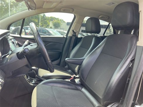 Used 2019 Buick Encore Sport Touring image 11