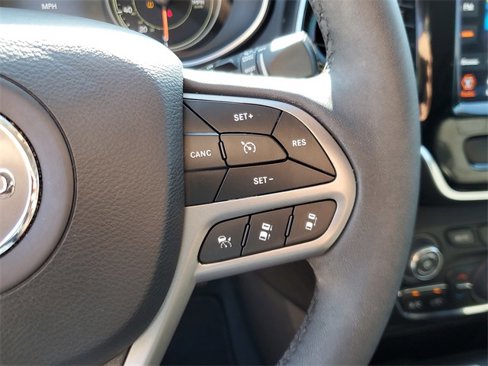Used 2022 Jeep Cherokee Limited image 24