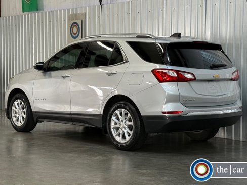 Used 2018 Chevrolet Equinox LT w/ Sun & Infotainment Package image 3