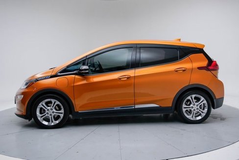 Used 2017 Chevrolet Bolt LT image 2
