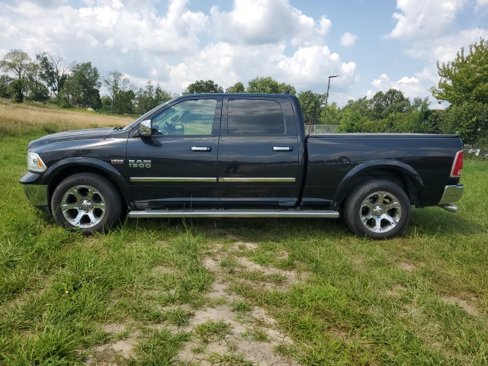 Used 2017 RAM 1500 Laramie w/ Convenience Group image 4
