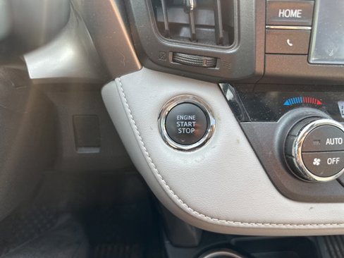 Used 2017 Toyota RAV4 Limited image 30