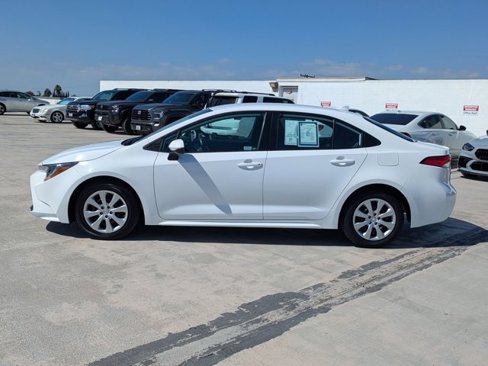 Used 2023 Toyota Corolla LE image 12