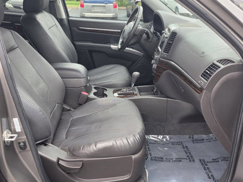 Used 2011 Hyundai Santa Fe Limited w/ Navigation Pkg 4 image 10
