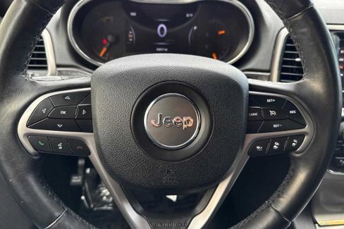 Used 2018 Jeep Grand Cherokee Limited image 27