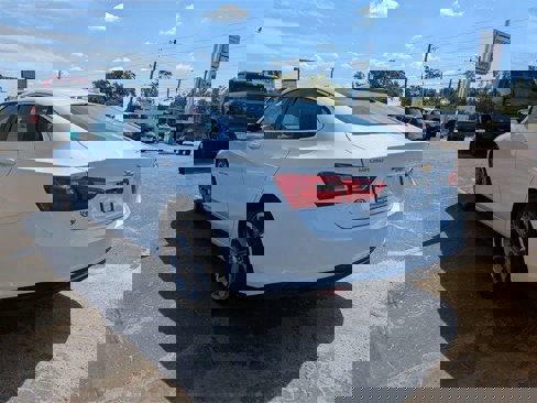 Used 2023 Chevrolet Malibu LT image 6