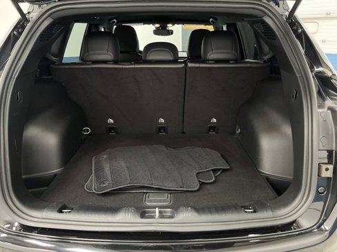 Used 2024 Jeep Compass Limited image 14