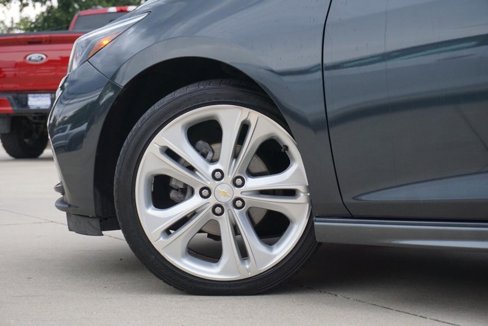 Used 2017 Chevrolet Cruze Premier image 14