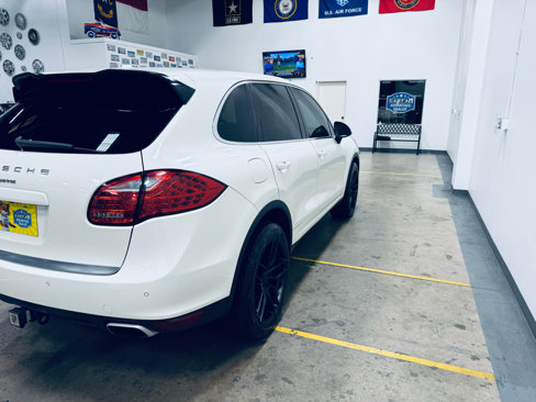 Used 2011 Porsche Cayenne image 23