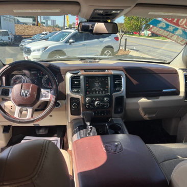 Used 2013 RAM 1500 Laramie w/ Convenience Group image 12