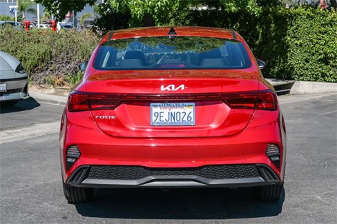 Used 2023 Kia Forte LXS w/ LXS Technology Package image 6