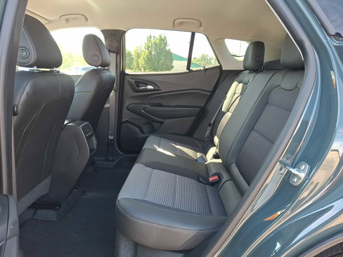 Certified 2025 Chevrolet Trax LT w/ LT Convenience Package image 10