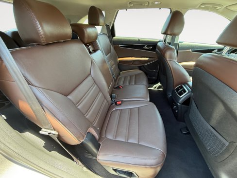Used 2019 Kia Sorento SX w/ SX Touring Package image 18