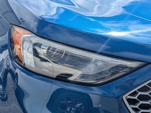 Used 2023 Ford Edge SEL image 9