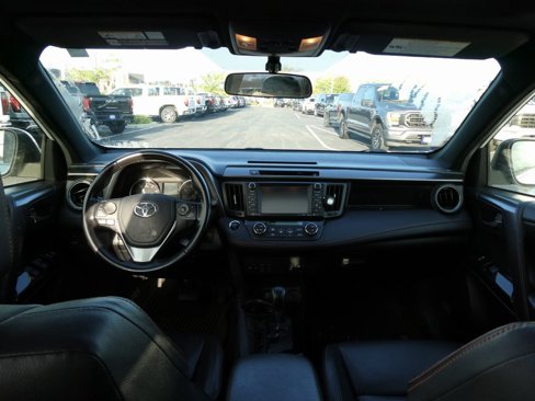Used 2016 Toyota RAV4 SE image 32