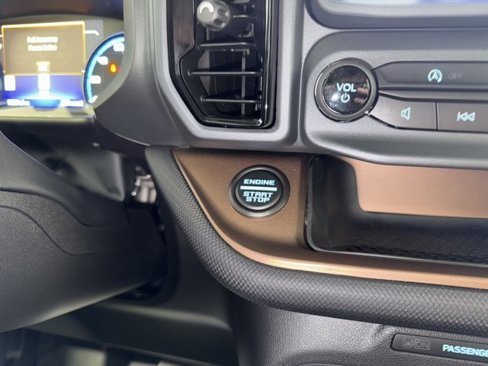 Used 2024 Ford Bronco Sport Outer Banks image 27