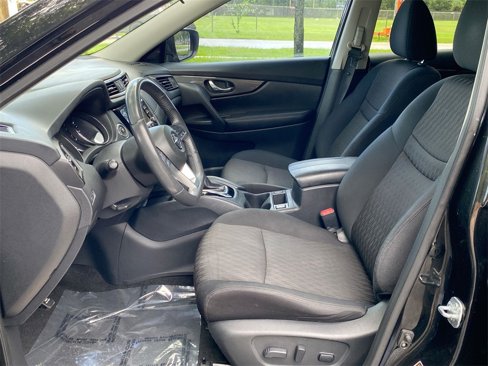 Used 2017 Nissan Rogue SV w/ Midnight Edition Package image 29