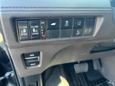 Used 2018 Honda Odyssey EX-L image 27