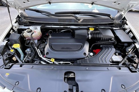 Used 2023 Chrysler Pacifica Touring-L image 26