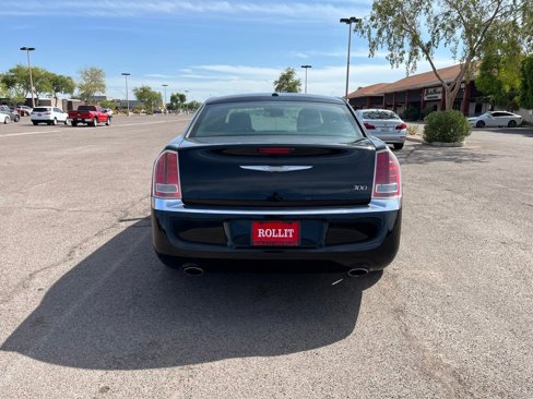 Used 2014 Chrysler 300 image 7