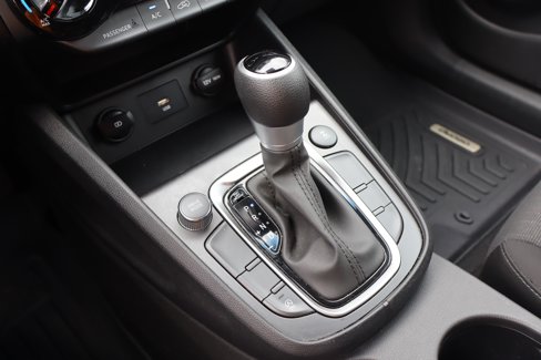Used 2023 Hyundai Kona SEL image 28