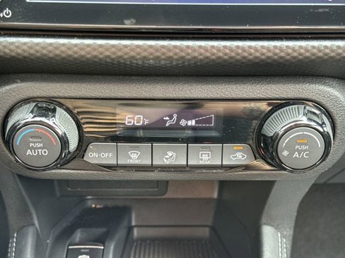 Used 2022 Nissan Kicks SV image 17