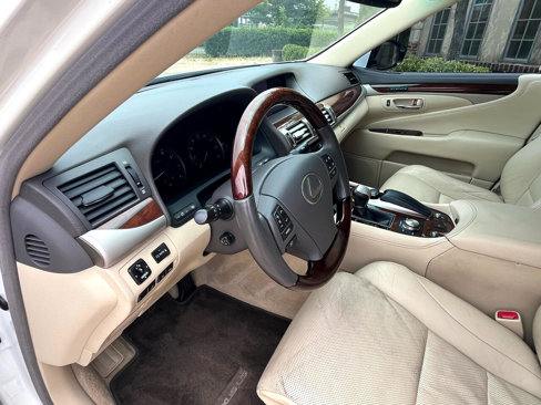 Used 2014 Lexus LS 460 image 27