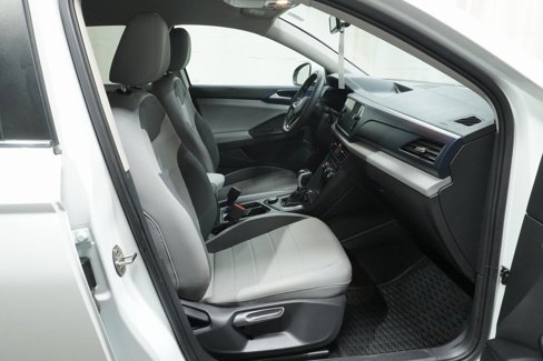 Used 2022 Volkswagen Taos SE image 6