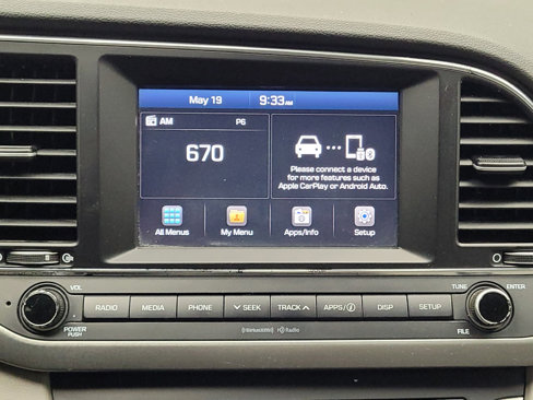 Used 2017 Hyundai Elantra SE image 25