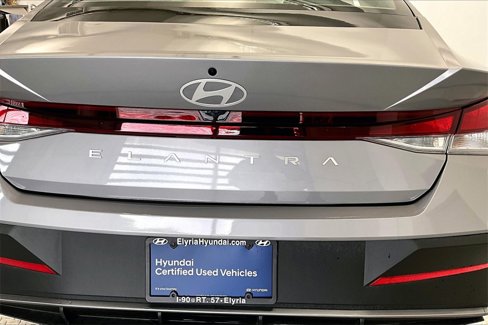 Certified 2025 Hyundai Elantra SE image 31