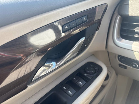 Used 2019 GMC Terrain Denali w/ Advanced Safety Package image 9
