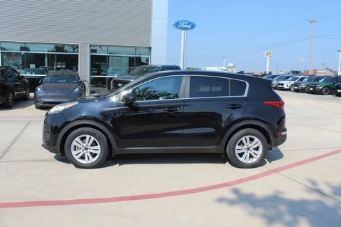 Used 2018 Kia Sportage LX image 12