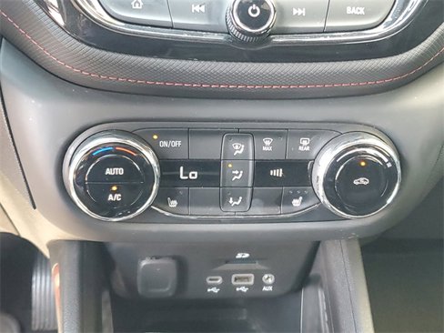Used 2021 Chevrolet TrailBlazer RS w/ Technology Package image 15