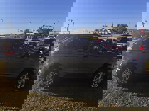 Used 2024 Ford Edge SEL image 5